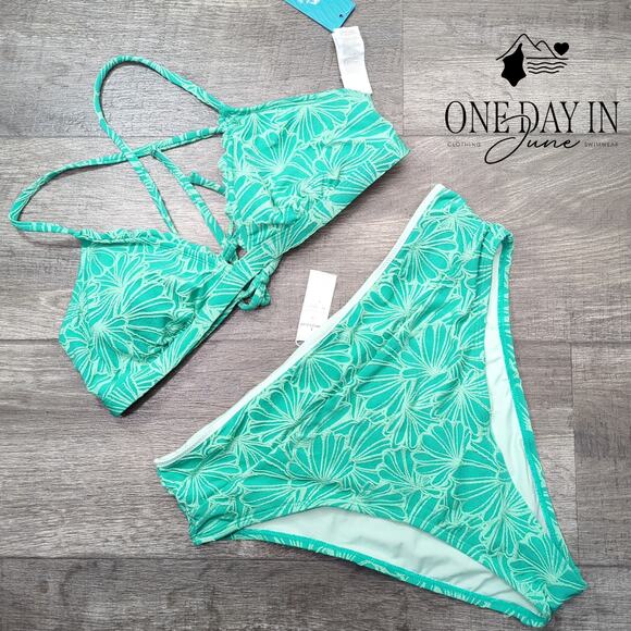 Cupshe Scallop Textured High Waist Bikini Swimsuit Size L - Picture 3 of 7